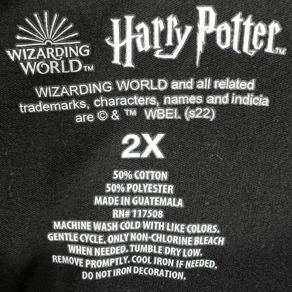 Harry Potter Hogwarts 2X Long Sleeve Blk Shirt Wizarding World Crest Logo Witchy - Picture 8 of 13